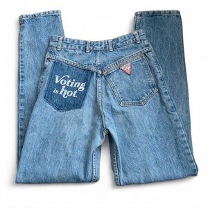 Vintage GUESS Voting Is Hot Graphic Jeans USA 28